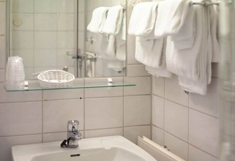 스탠다드 룸, Tynset