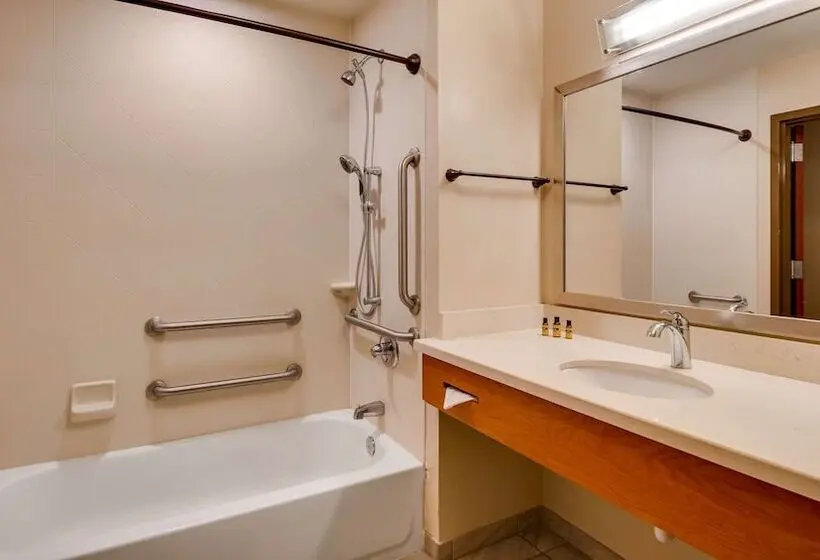 身障者適用スイートルーム, Best Western Plus Tuscumbia/muscle Shoals Hotel & Suites