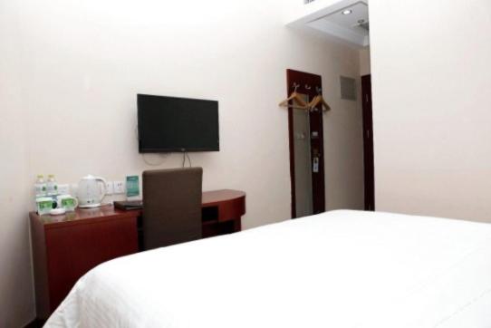 Номер Стандарт, Greentree Inn Beijing International Studies University Dalianpo Metro Station Express