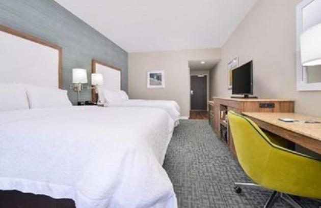 جناح لذوى الاحتياجات الخاصة, Hampton Inn Emporia