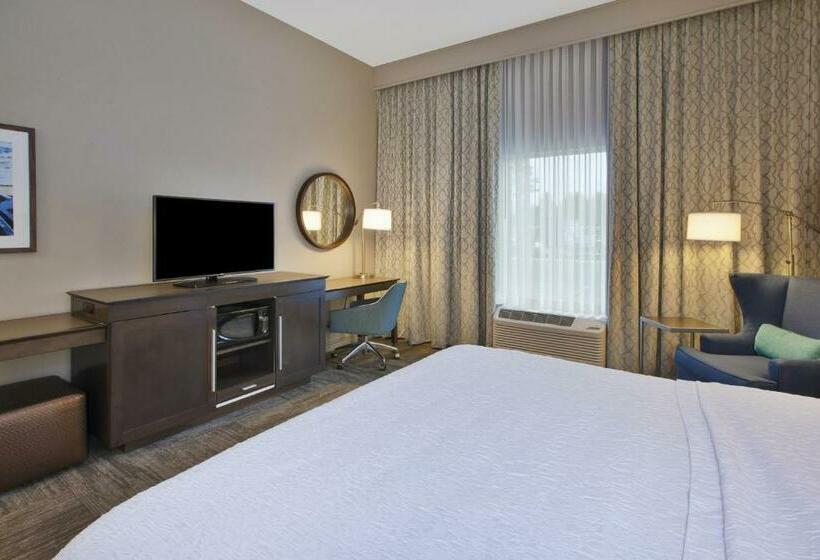 Номер Стандарт Кровать Кинг Адаптированный для Инвалидов, Hampton Inn Kennebunk Kennebunkport