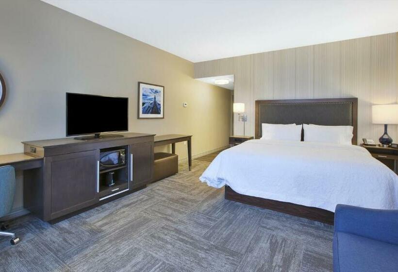 Номер Стандарт Кровать Кинг Адаптированный для Инвалидов, Hampton Inn Kennebunk Kennebunkport