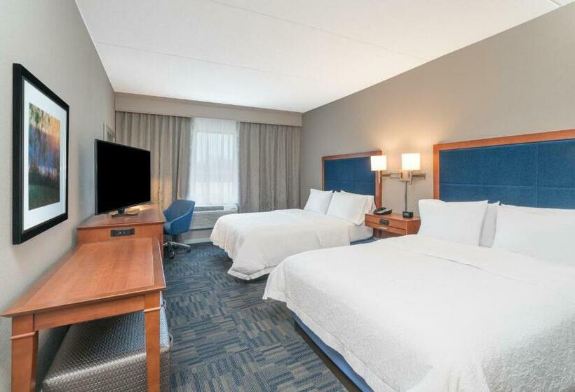 Номер Стандарт, Hampton Inn & Suites Newburgh Stewart Airport