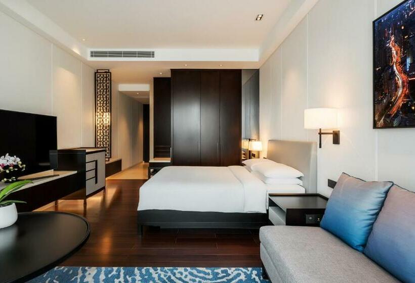 스탠다드 룸 킹사이즈 침대, Hyatt Regency Shanghai Global Harbor