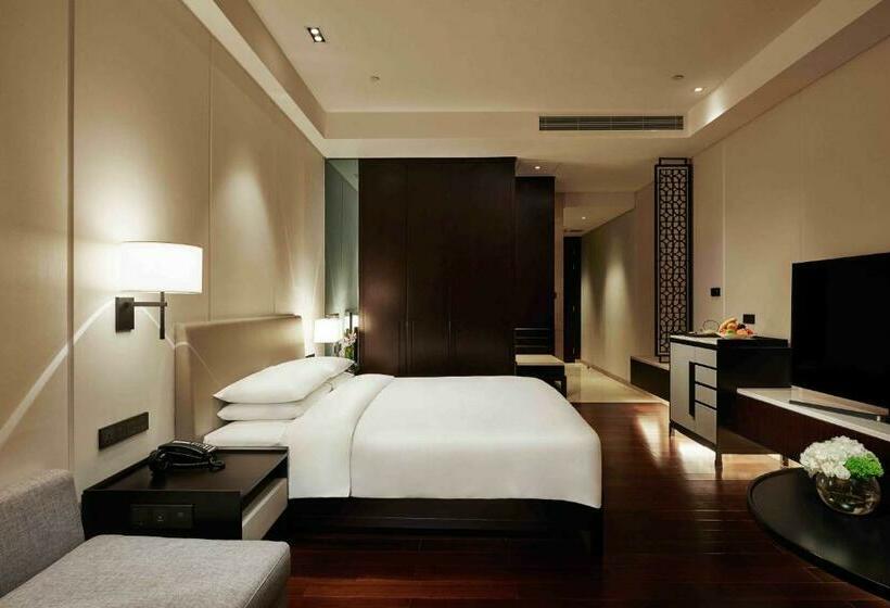 스탠다드 룸 킹사이즈 침대, Hyatt Regency Shanghai Global Harbor