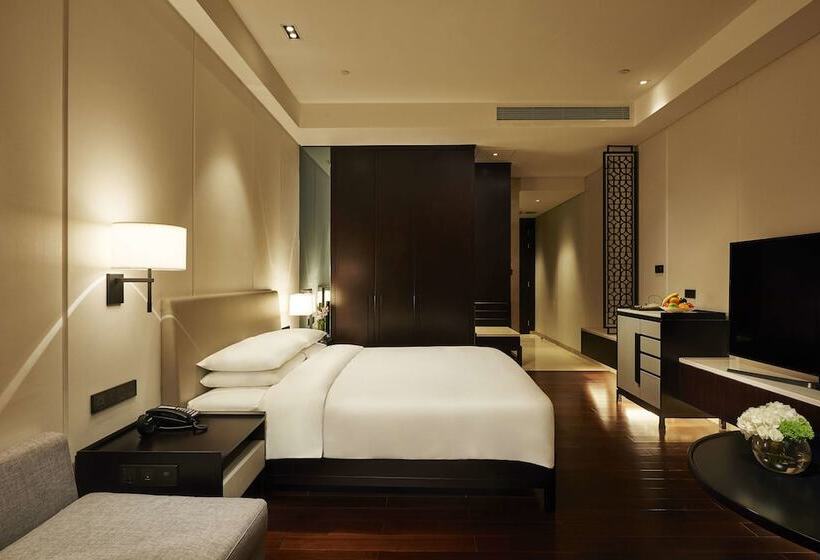 클럽 룸, Hyatt Regency Shanghai Global Harbor