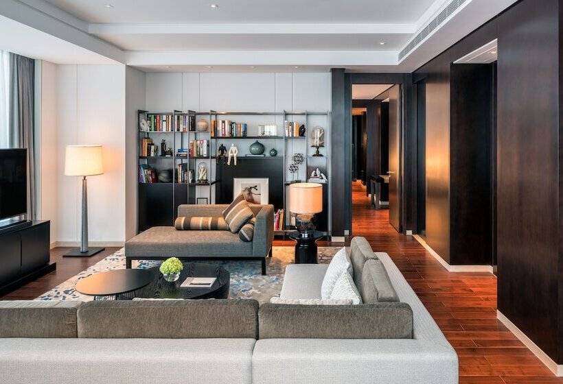 스위트, Hyatt Regency Shanghai Global Harbor