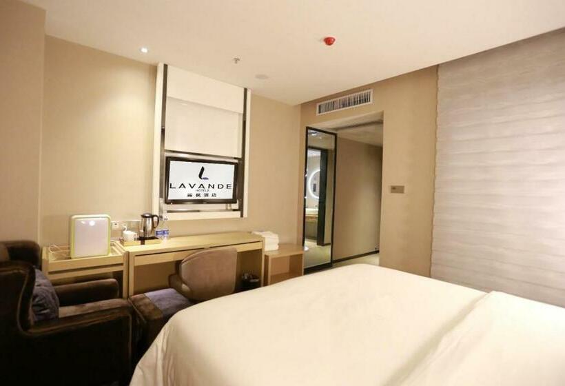 带大床的豪华间, Lavande  Guangzhou Tianhe Park Huangpu Avenue