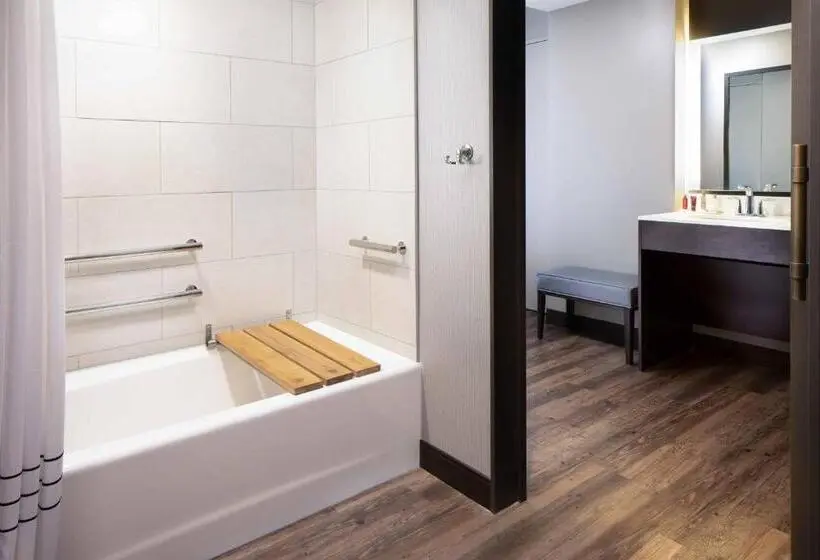 Standard Room King Size Bed