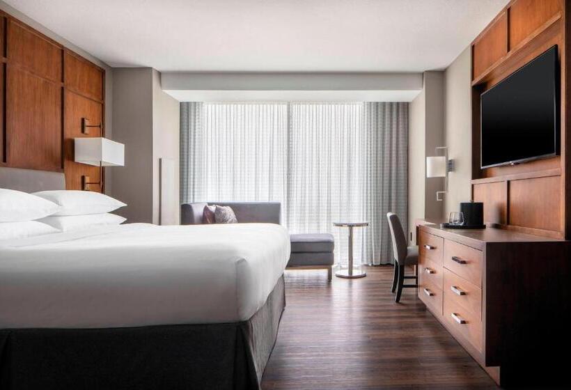 스탠다드 룸 킹사이즈 침대, Omaha Marriott Downtown At The Capitol District