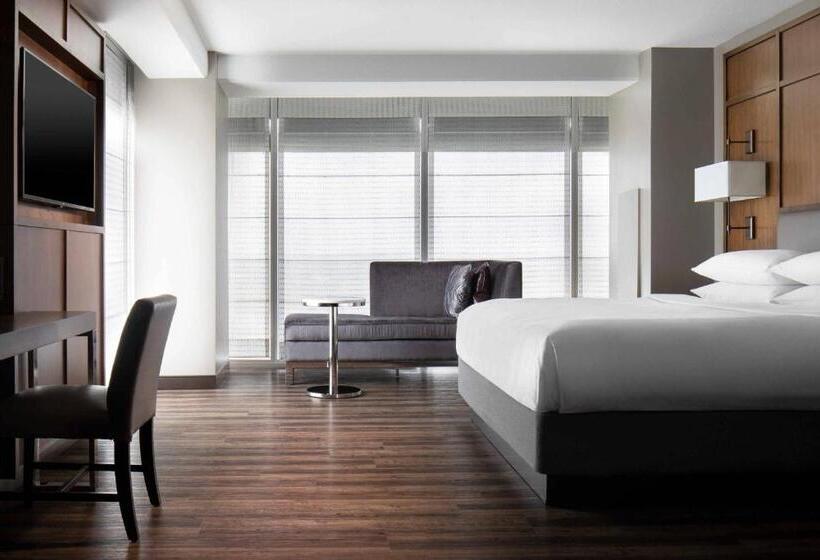 스탠다드 룸 킹사이즈 침대, Omaha Marriott Downtown At The Capitol District