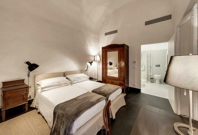 דירת חדר, Palazzo Melfi