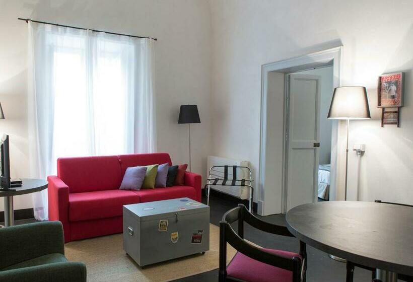 דירת חדר, Palazzo Melfi