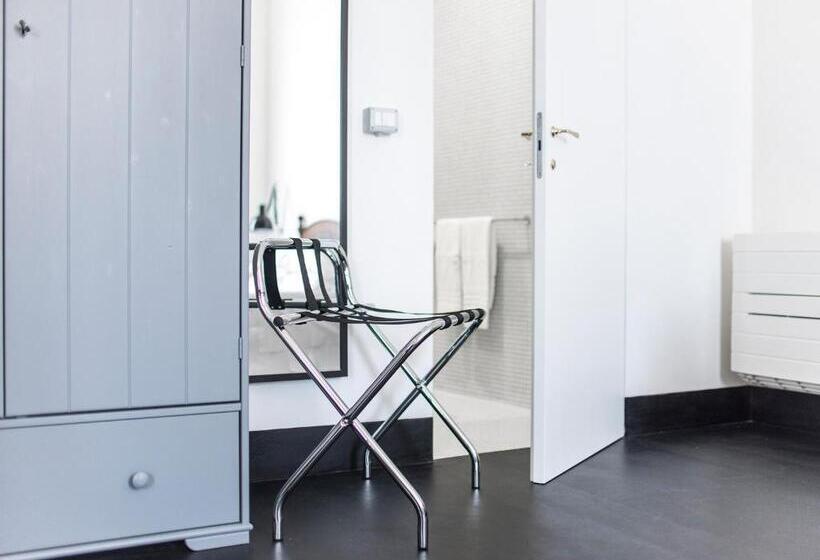 דירת חדר, Palazzo Melfi