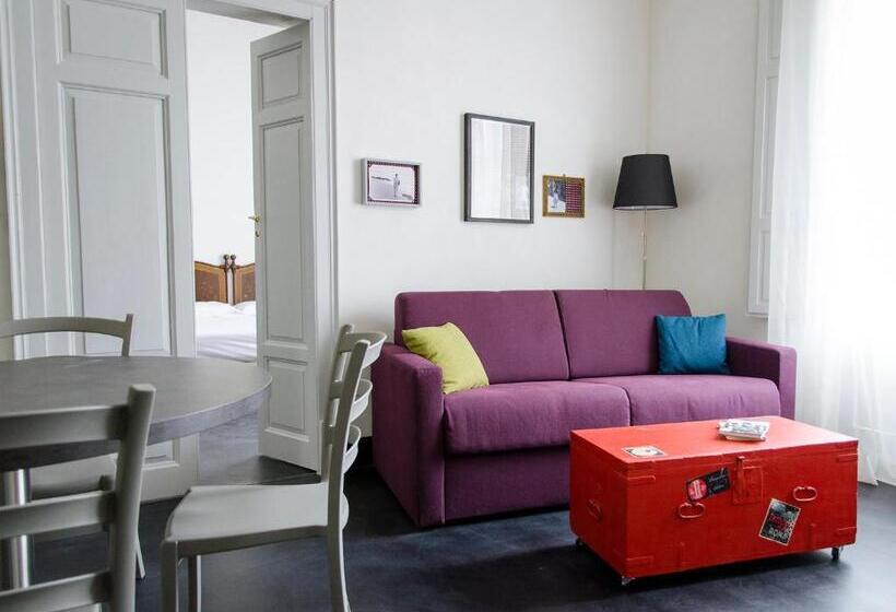 דירת חדר, Palazzo Melfi