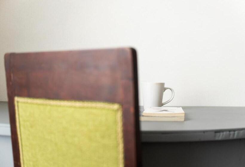 דירת חדר, Palazzo Melfi