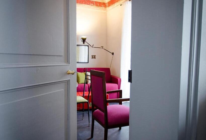 סוויטה, Palazzo Melfi