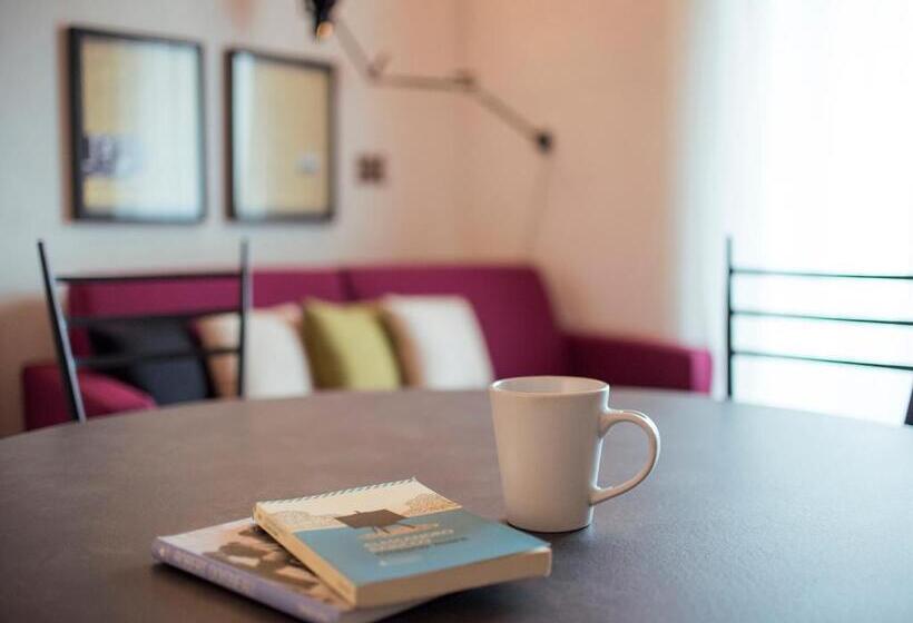 סוויטה, Palazzo Melfi