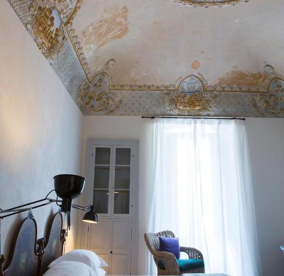 סוויטה, Palazzo Melfi