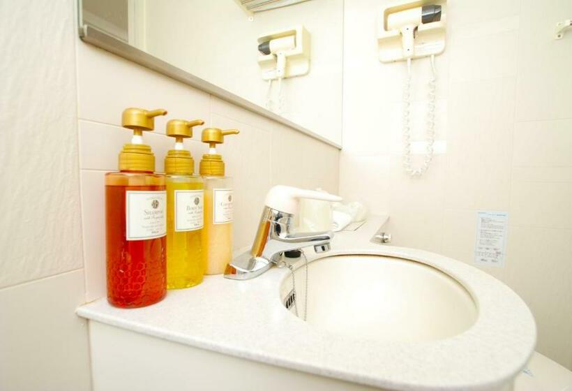 اتاق استاندارد یک نفره, Arstainn