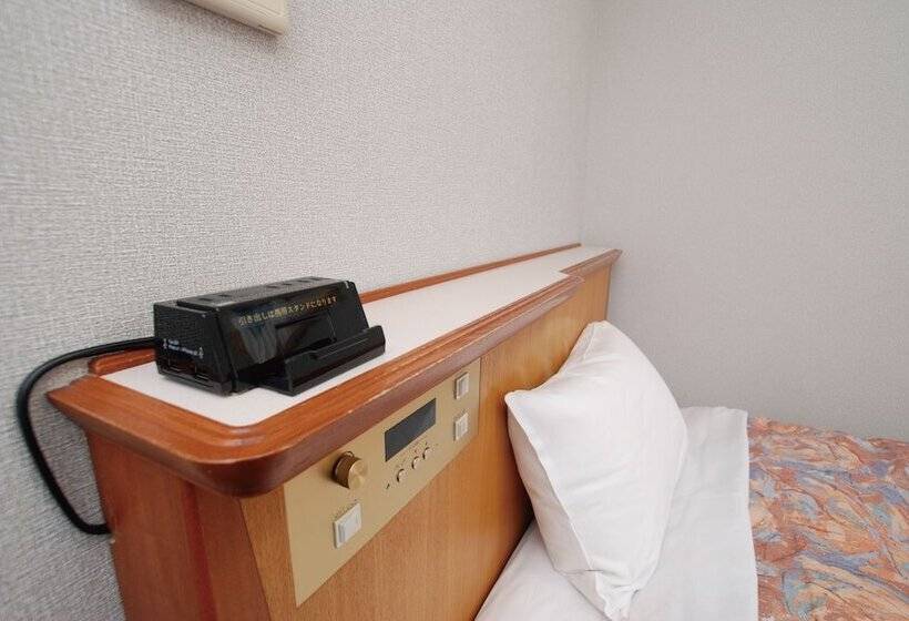 اتاق استاندارد یک نفره, Arstainn