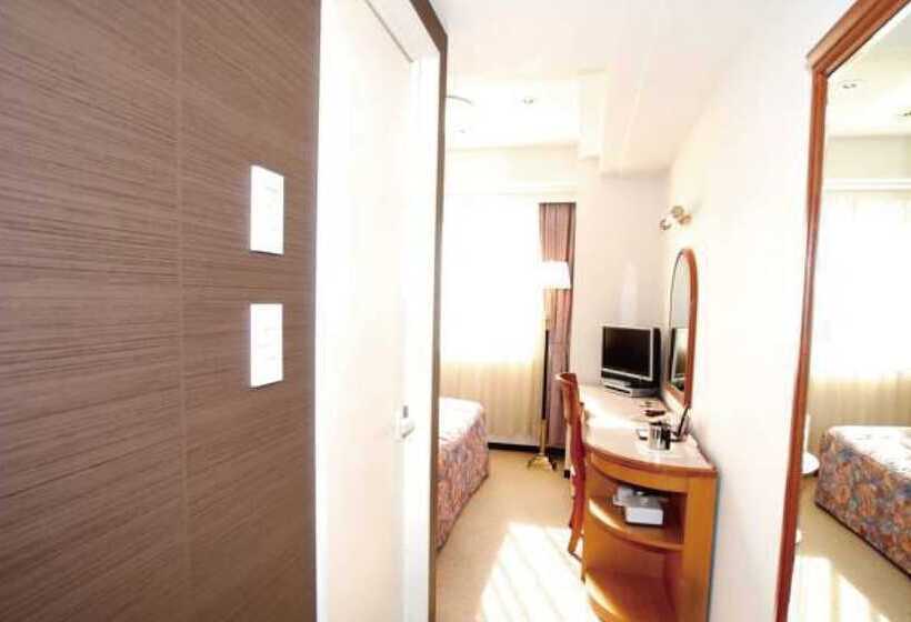 اتاق استاندارد یک نفره, Arstainn