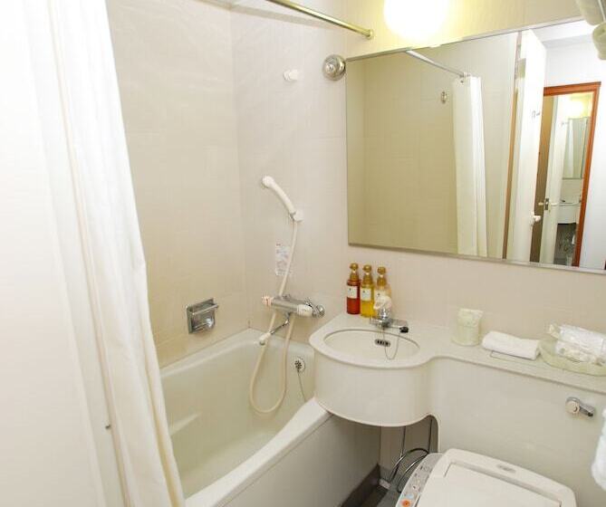 اتاق استاندارد, Arstainn