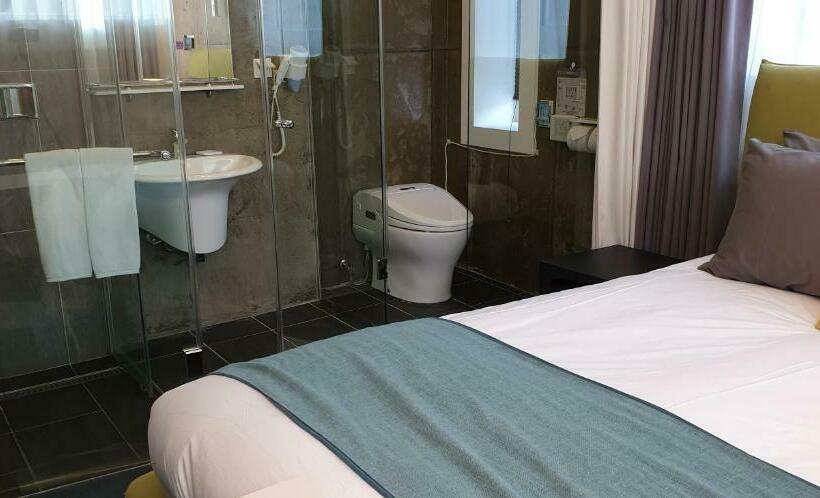 Standart Oda, Cocomo