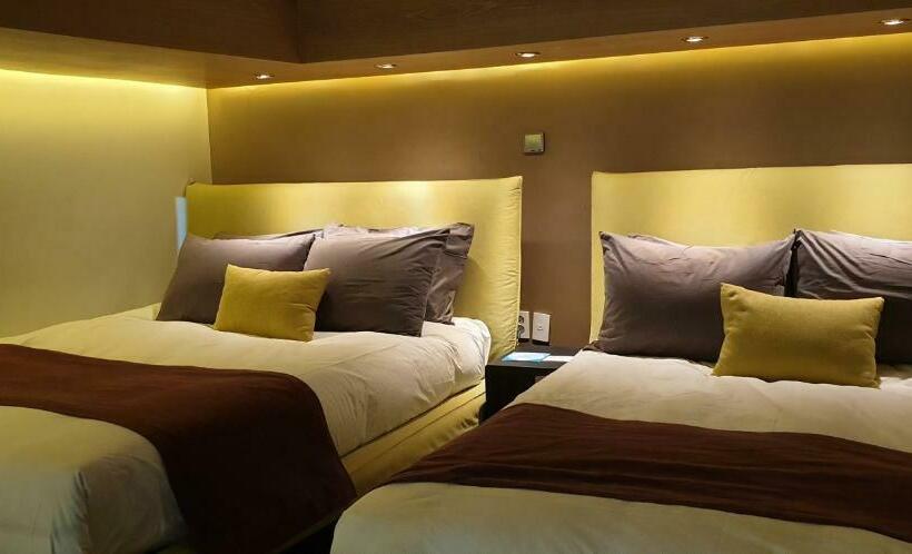 Dubleks Süit, Cocomo