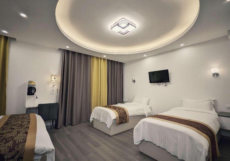 اتاق استاندارد با تخت بزرگ, Cocomo