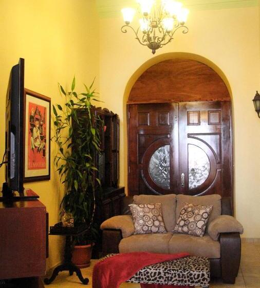 سوئیت پرزیدنت, Fortaleza Suites Old San Juan