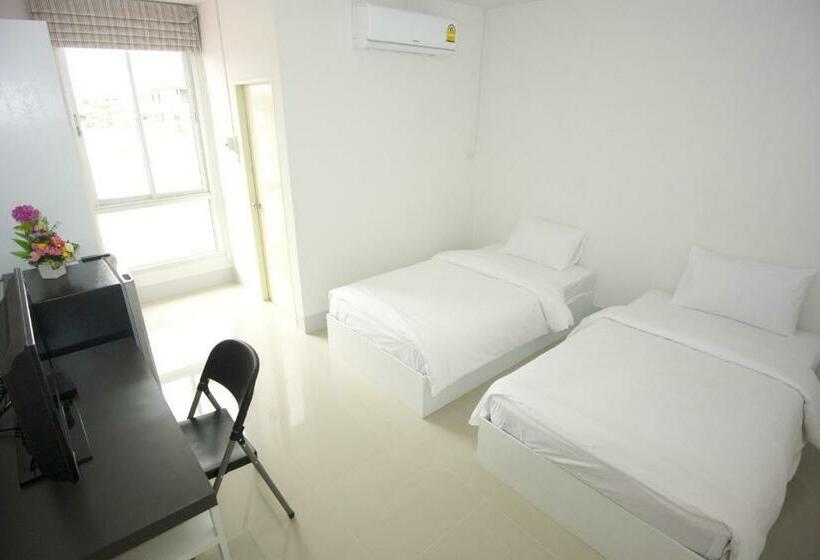 １ベッドルームアパートメント, Honghub Sakon