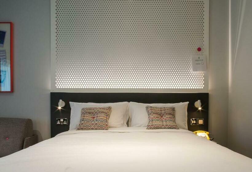 ファミリールーム, Lodge At Solent