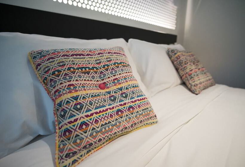 スタンダードルーム, Lodge At Solent