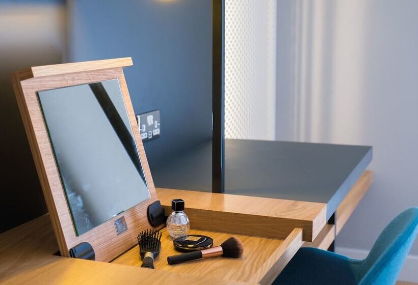 エグゼクティブファミリールーム, Lodge At Solent