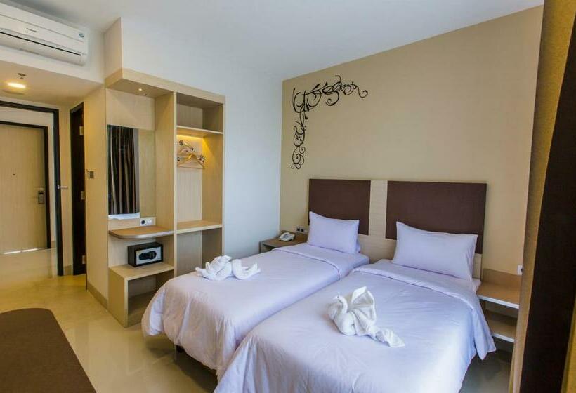 Номер Superior, Sparks Odeon Sukabumi Artotel Curated