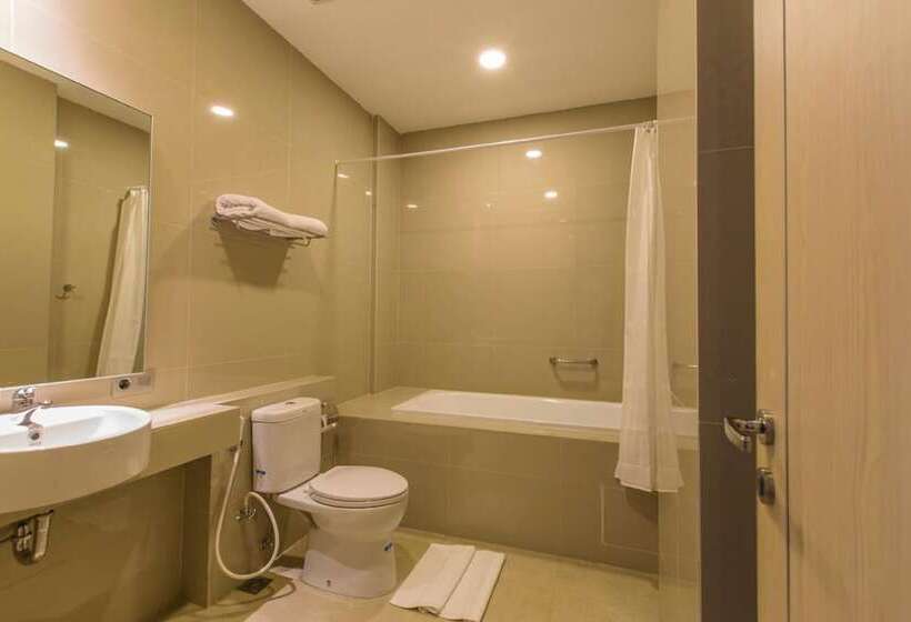 Номер Deluxe, Sparks Odeon Sukabumi Artotel Curated