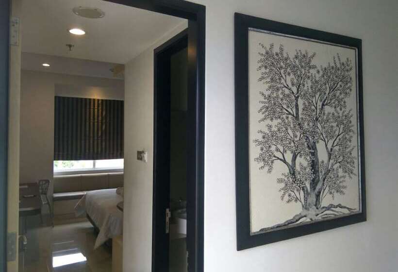 Номер Deluxe, Sparks Odeon Sukabumi Artotel Curated