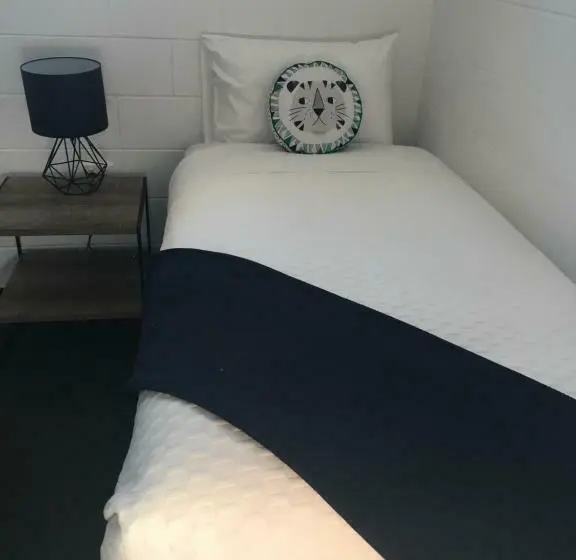 １ベッドルームアパートメント, Penguin Seaside Motel
