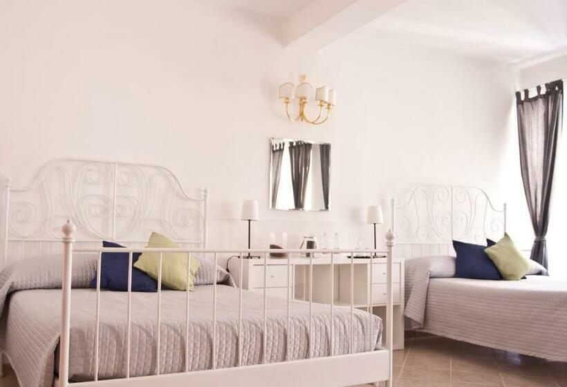 اتاق خانوادگی, 59 Steps Trevi