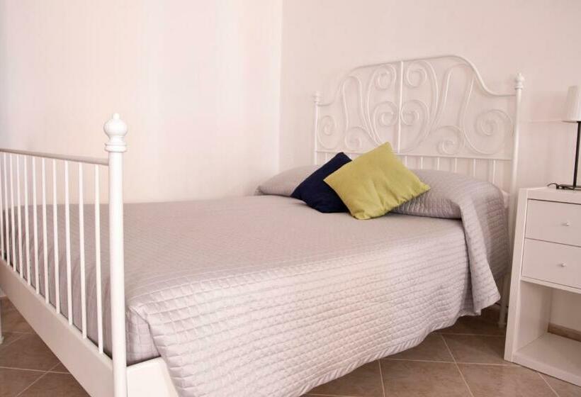 اتاق خانوادگی, 59 Steps Trevi