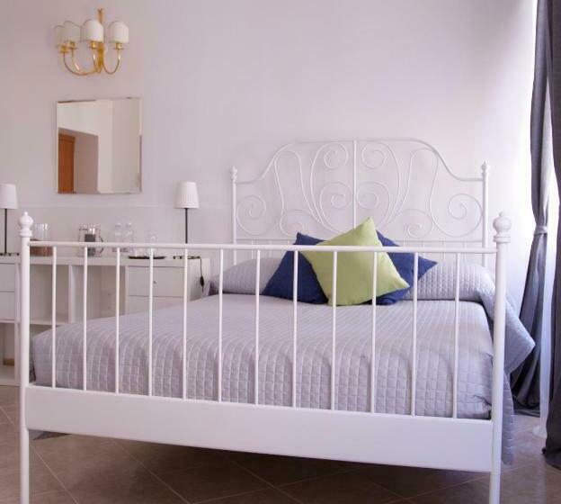 اتاق خانوادگی, 59 Steps Trevi