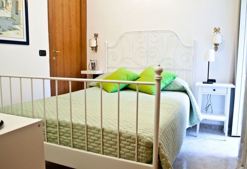 اتاق عادی, 59 Steps Trevi