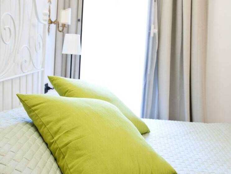 اتاق عادی, 59 Steps Trevi