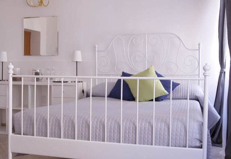 اتاق خانوادگی, 59 Steps Trevi