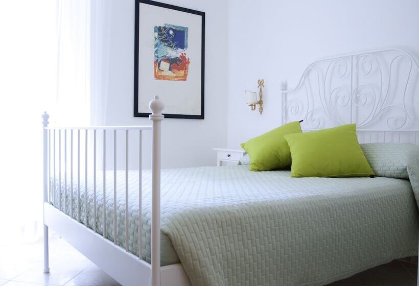 اتاق اکونومی, 59 Steps Trevi