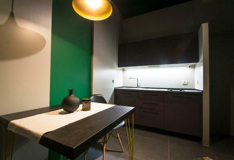 דירת חדר דלוקס, Apartments And Rooms Lejletul