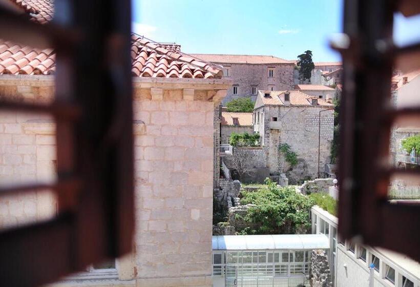 豪华工作室, Apartments And Rooms Lejletul