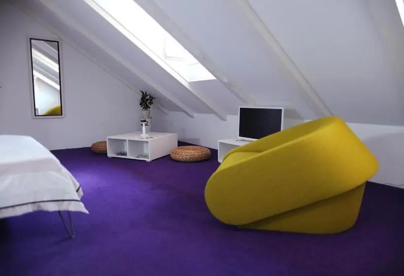 デラックススタジオ, Apartments And Rooms Lejletul