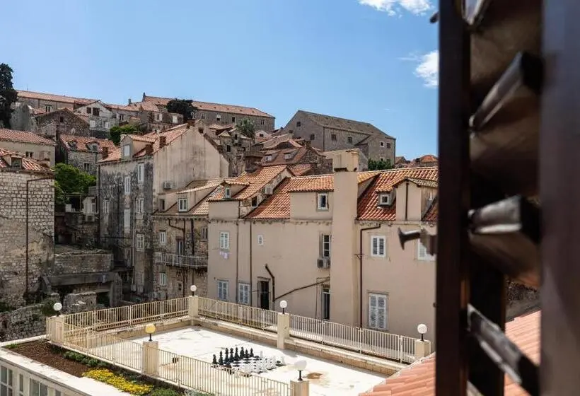 デラックスルーム, Apartments And Rooms Lejletul